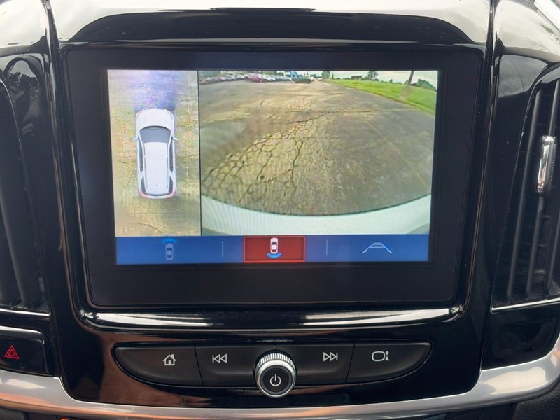 Chevrolet Traverse Vehicle Full-screen Gallery Image 25