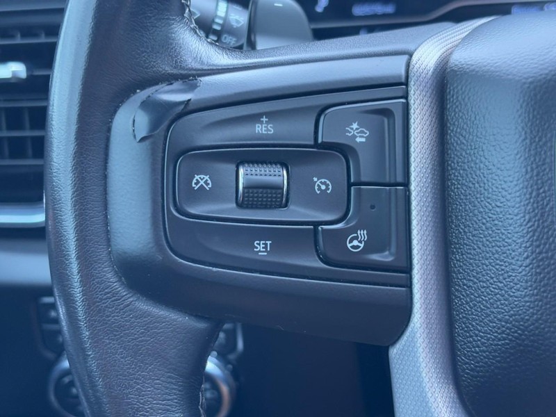 GMC Sierra 1500 Vehicle Full-screen Gallery Image 18