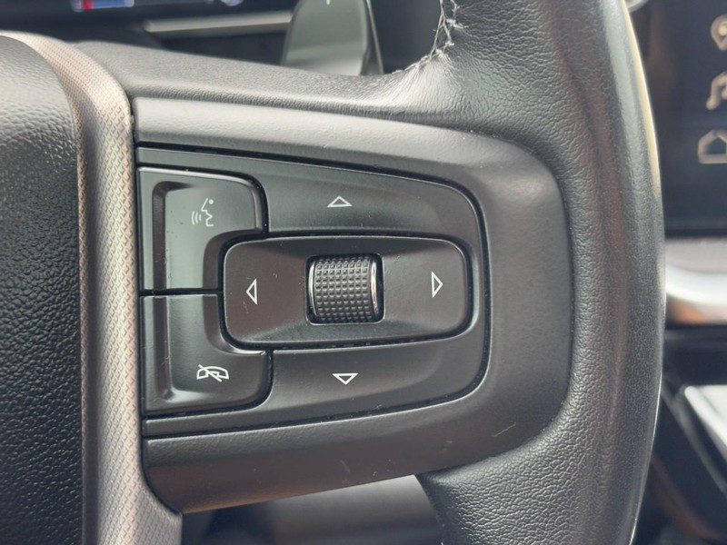 GMC Sierra 1500 Vehicle Full-screen Gallery Image 19