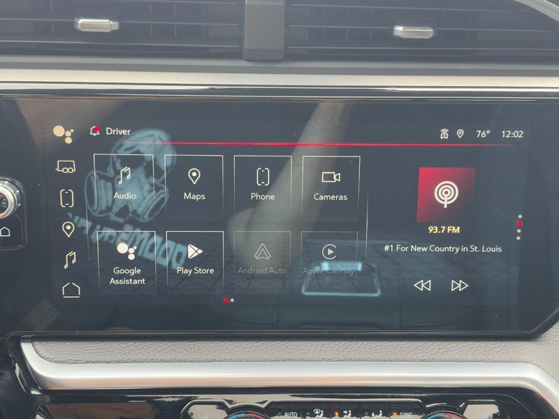 GMC Sierra 1500 Vehicle Full-screen Gallery Image 21