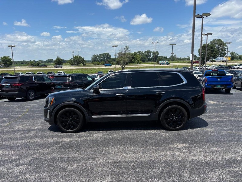 Kia Telluride Vehicle Full-screen Gallery Image 2