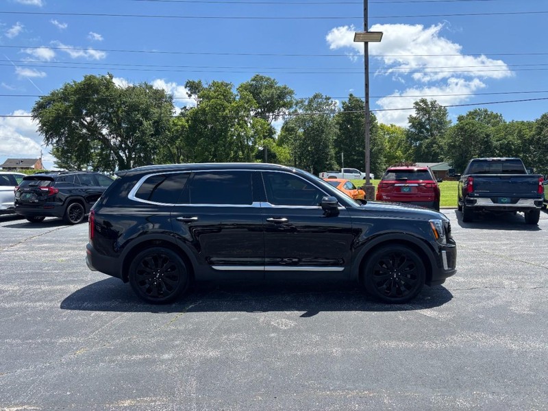 Kia Telluride Vehicle Full-screen Gallery Image 6
