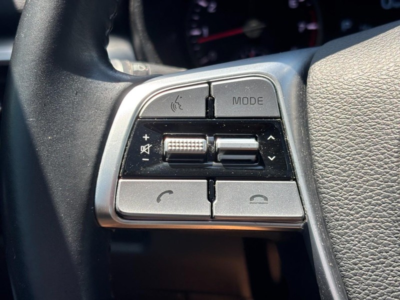 Kia Telluride Vehicle Full-screen Gallery Image 19