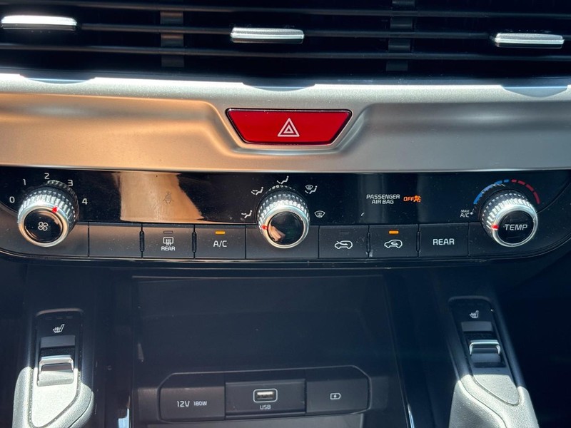 Kia Telluride Vehicle Full-screen Gallery Image 24