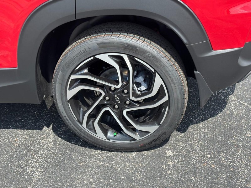 Chevrolet TrailBlazer Vehicle Full-screen Gallery Image 4