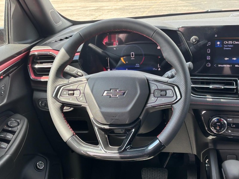 Chevrolet TrailBlazer Vehicle Full-screen Gallery Image 7