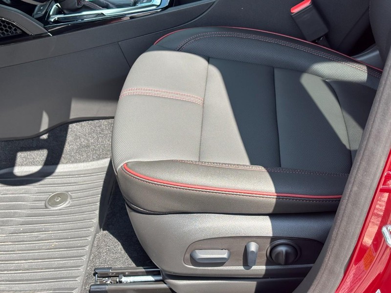 Chevrolet TrailBlazer Vehicle Full-screen Gallery Image 10