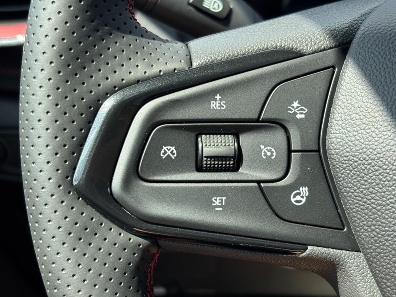 Chevrolet TrailBlazer Vehicle Full-screen Gallery Image 12