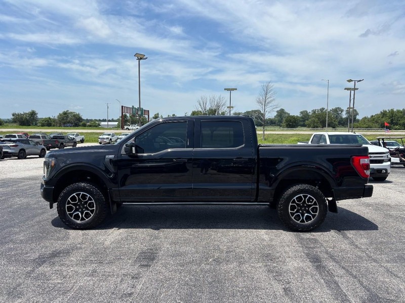 Ford F-150 Vehicle Full-screen Gallery Image 2