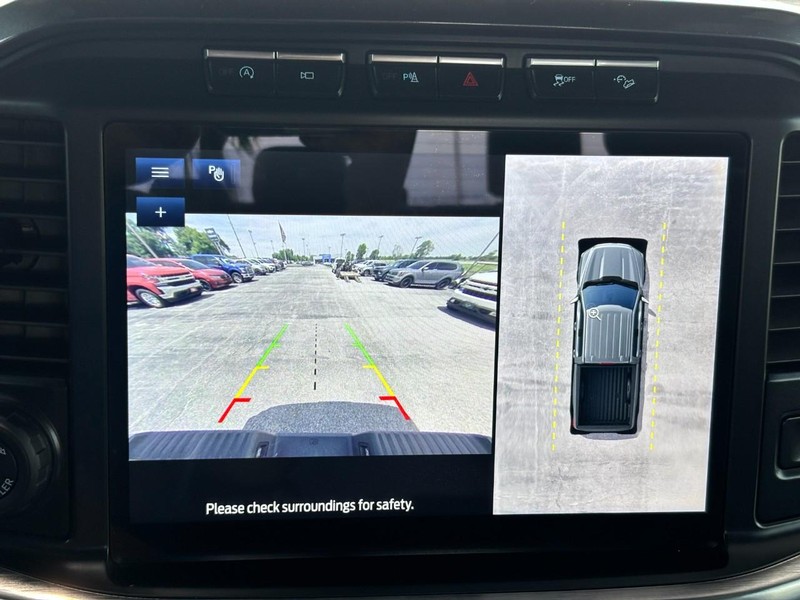 Ford F-150 Vehicle Full-screen Gallery Image 22