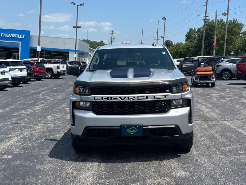 Chevrolet Silverado 1500 LTD Vehicle Full-screen Gallery Image 8