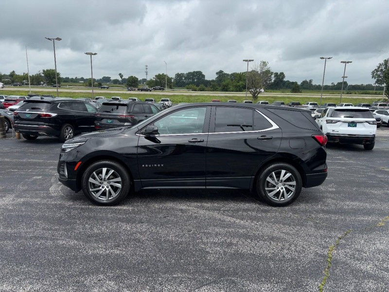 Chevrolet Equinox Vehicle Full-screen Gallery Image 2