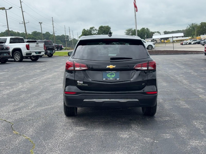 Chevrolet Equinox Vehicle Full-screen Gallery Image 4