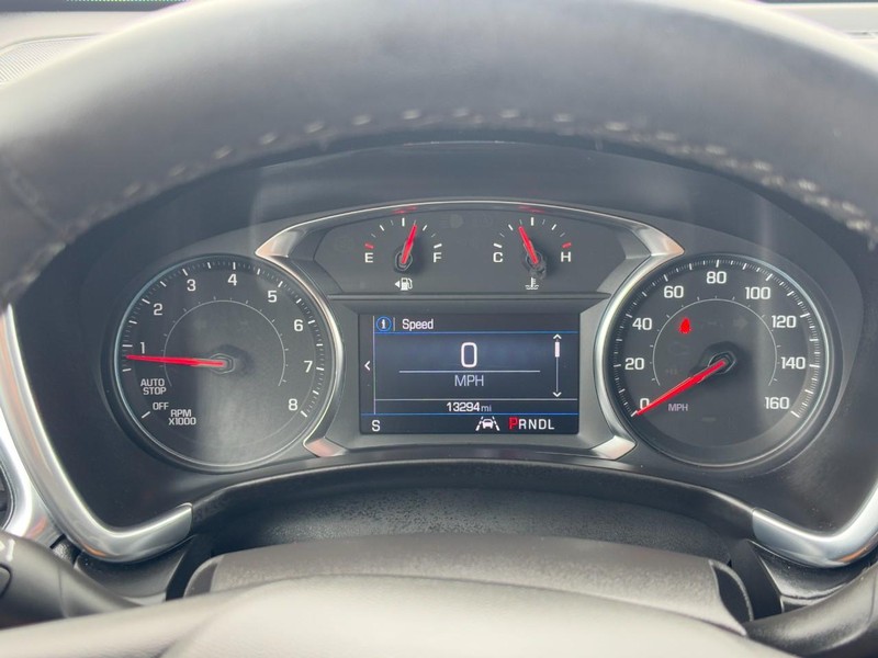 Chevrolet Equinox Vehicle Full-screen Gallery Image 19
