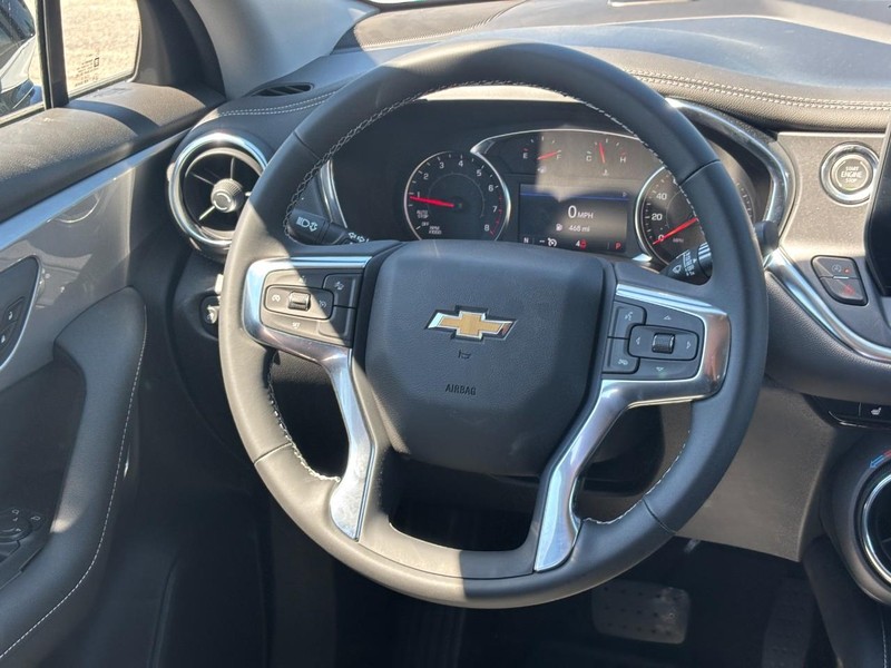 Chevrolet Blazer Vehicle Full-screen Gallery Image 7