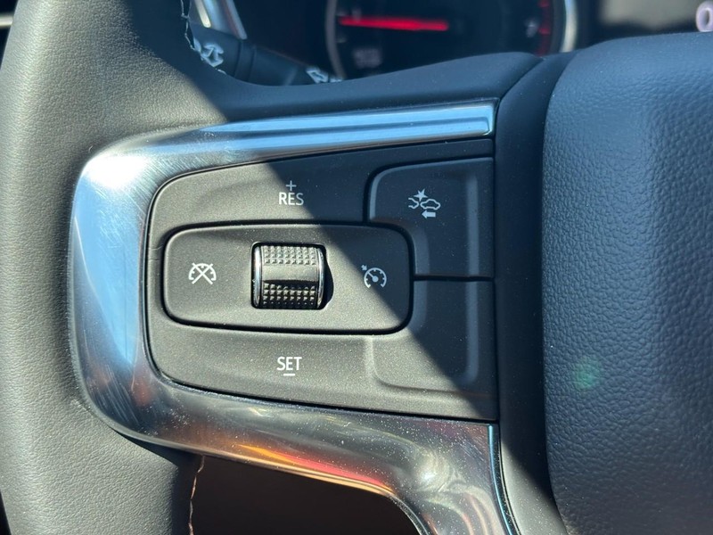 Chevrolet Blazer Vehicle Full-screen Gallery Image 12
