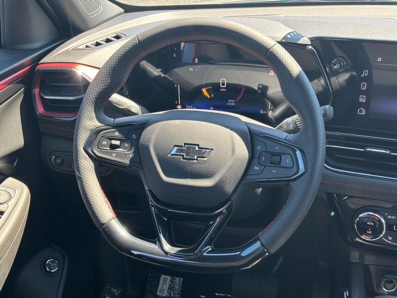 Chevrolet TrailBlazer Vehicle Full-screen Gallery Image 7