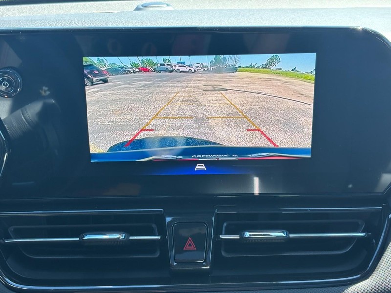 Chevrolet TrailBlazer Vehicle Full-screen Gallery Image 16