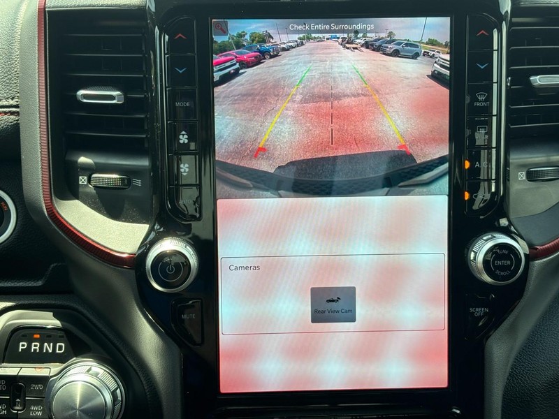 Ram 1500 Vehicle Full-screen Gallery Image 22