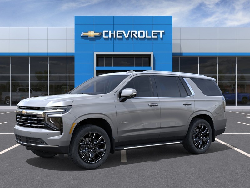 Chevrolet Tahoe Vehicle Full-screen Gallery Image 2