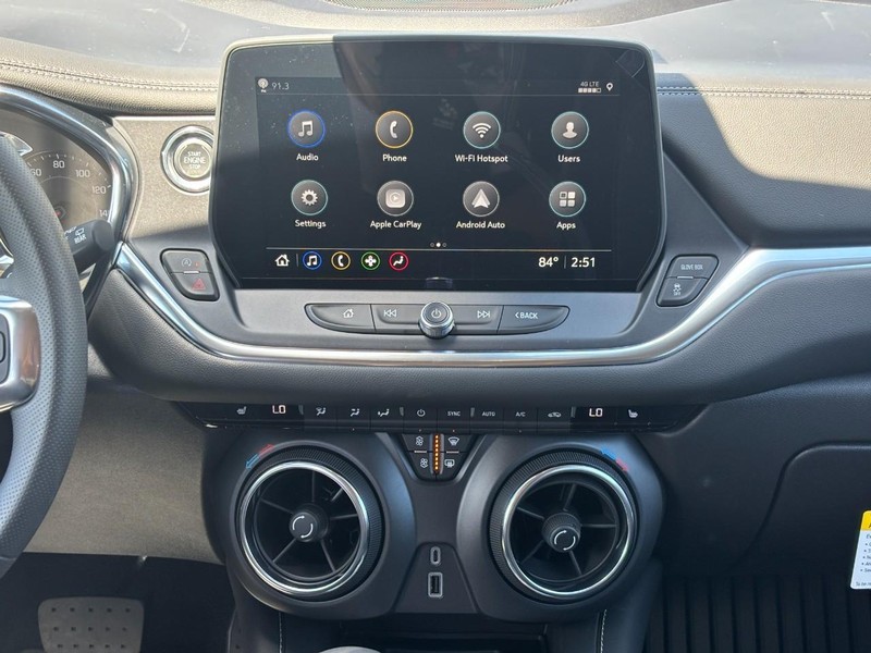 Chevrolet Blazer Vehicle Full-screen Gallery Image 8