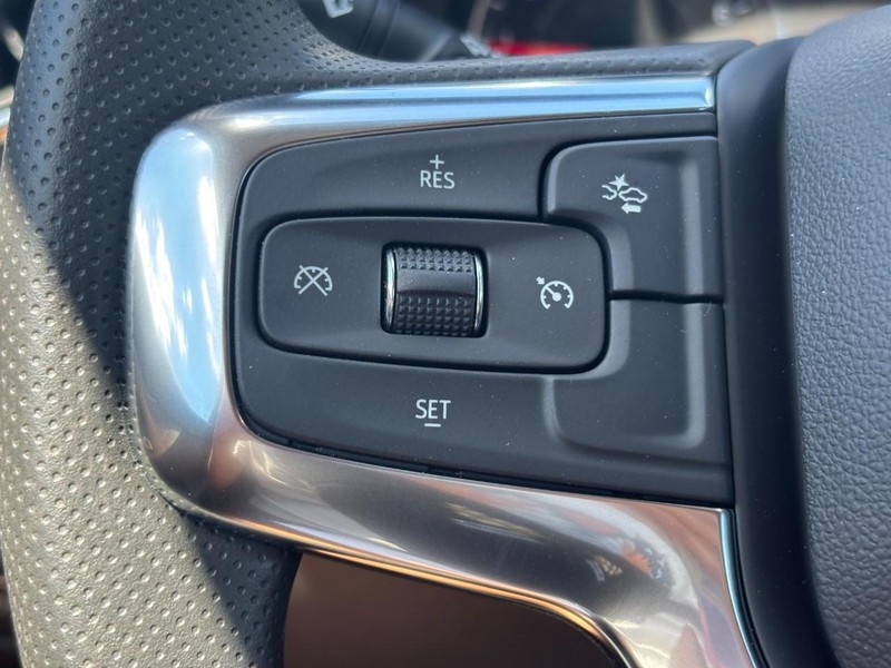 Chevrolet Blazer Vehicle Full-screen Gallery Image 12