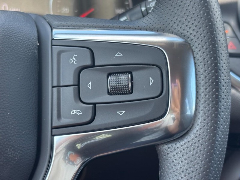 Chevrolet Blazer Vehicle Full-screen Gallery Image 13