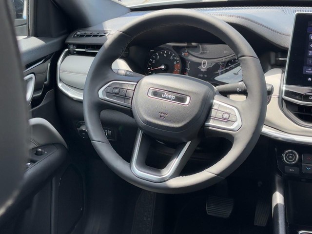 2024 Jeep Compass Limited - Photo 12