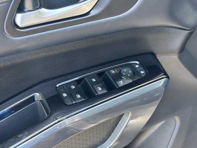 2023 Nissan Pathfinder SL - Photo 17