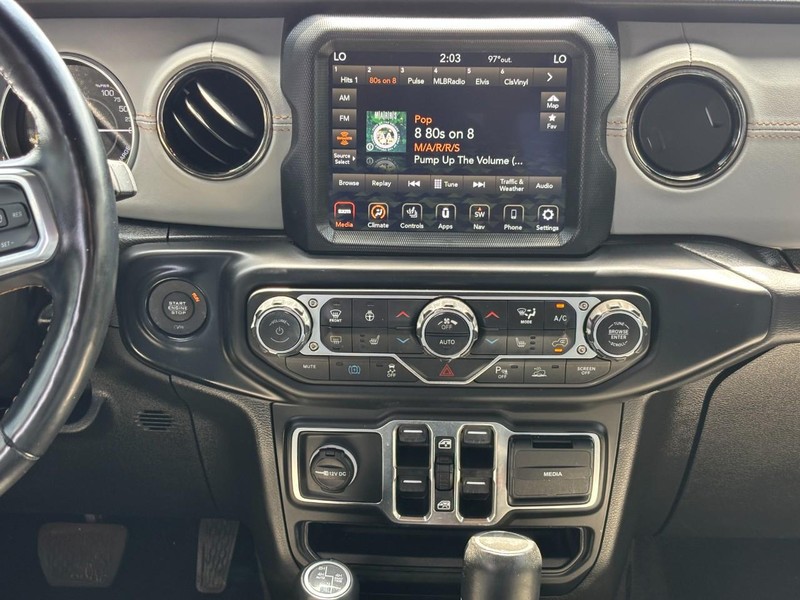 Jeep Wrangler 4xe Vehicle Full-screen Gallery Image 13