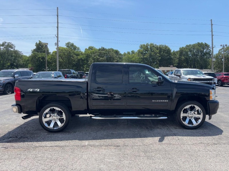 Chevrolet Silverado 1500 Vehicle Full-screen Gallery Image 6