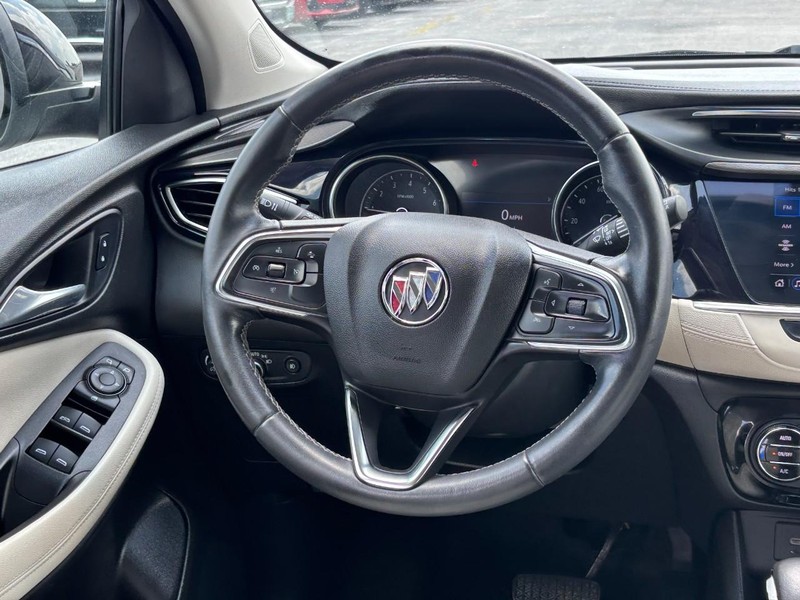 Buick Encore GX Vehicle Full-screen Gallery Image 12