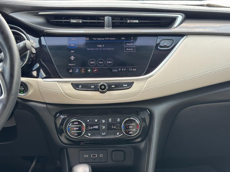 Buick Encore GX Vehicle Full-screen Gallery Image 13