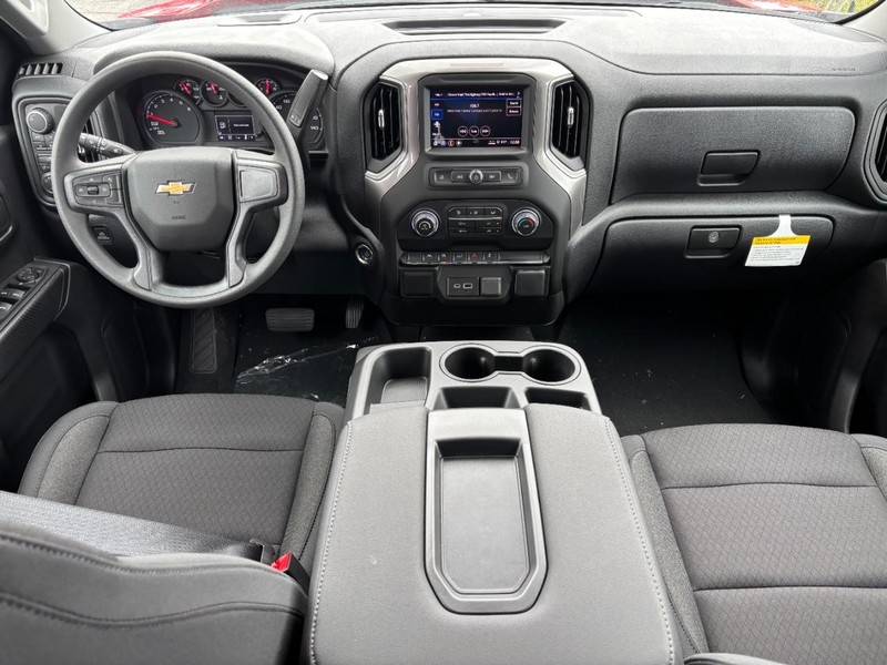 Chevrolet Silverado 1500 Vehicle Full-screen Gallery Image 6