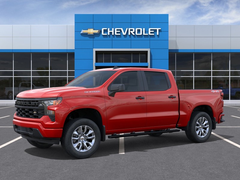 Chevrolet Silverado 1500 Vehicle Full-screen Gallery Image 2