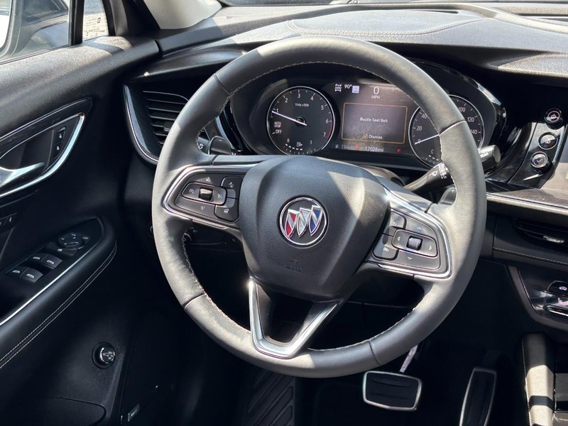 Buick Envision Vehicle Full-screen Gallery Image 12
