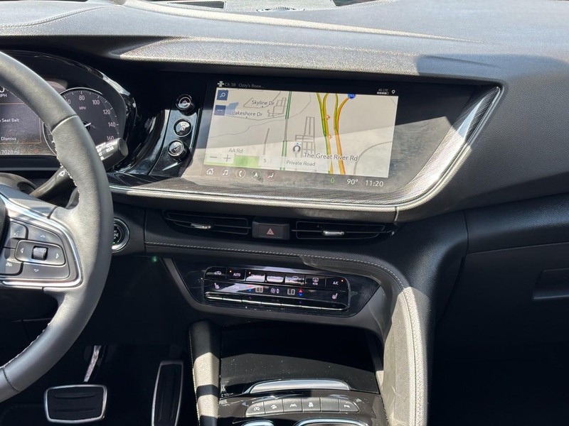 Buick Envision Vehicle Full-screen Gallery Image 13