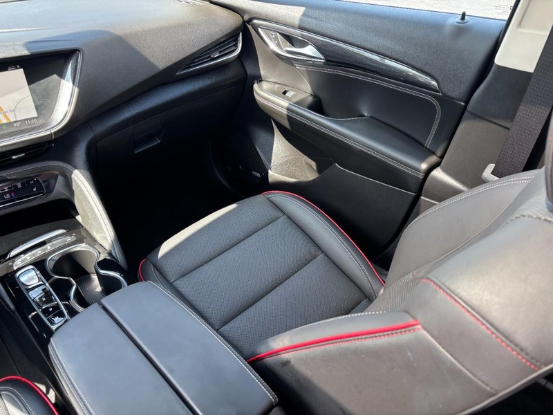 Buick Envision Vehicle Full-screen Gallery Image 14