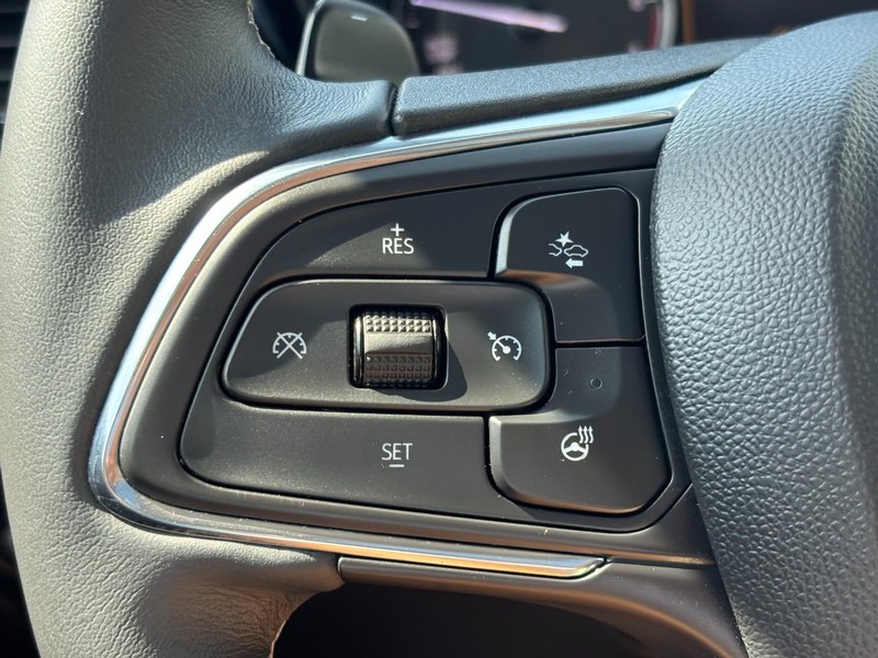 Buick Envision Vehicle Full-screen Gallery Image 17