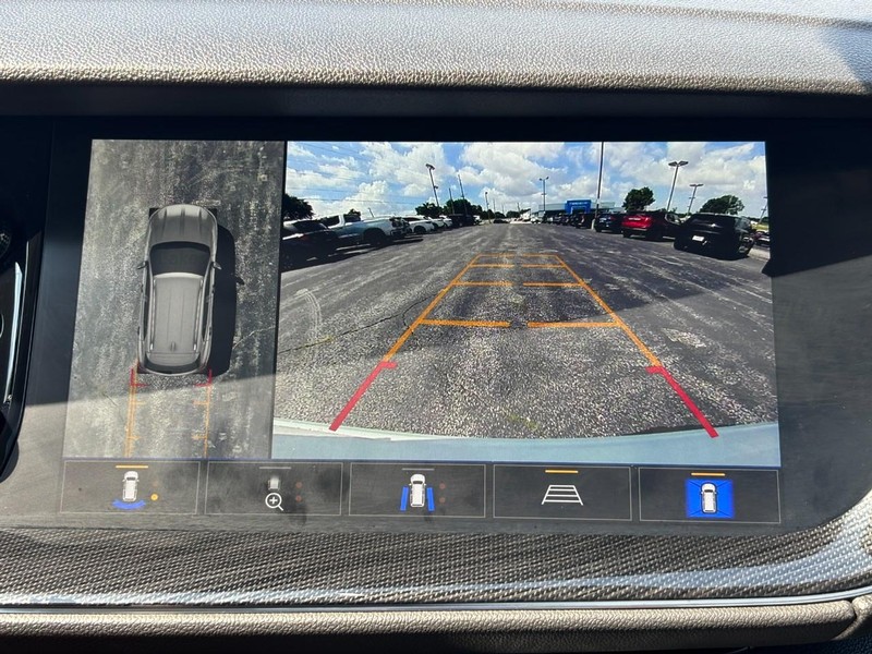 Buick Envision Vehicle Full-screen Gallery Image 22