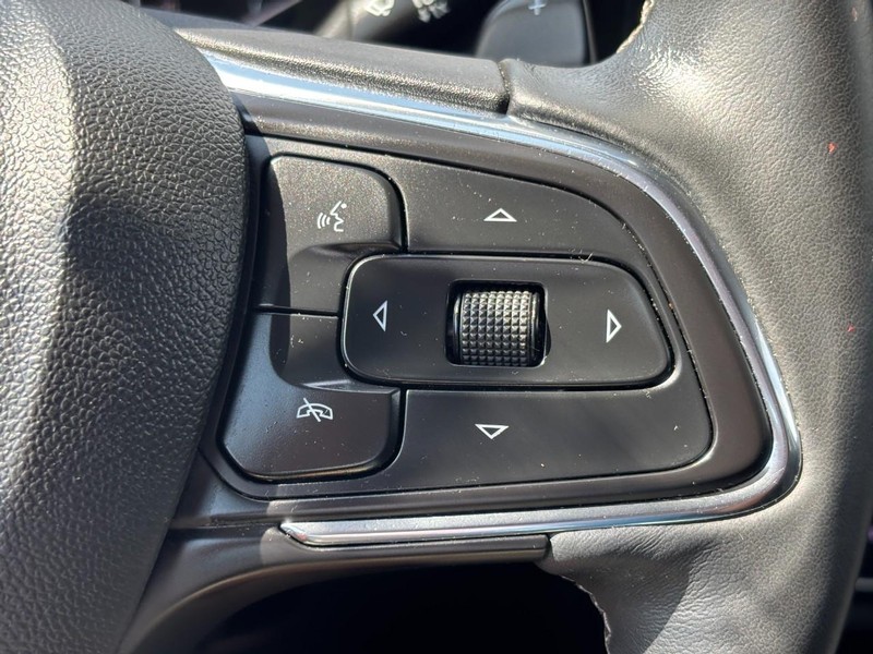 Buick Envision Vehicle Full-screen Gallery Image 18