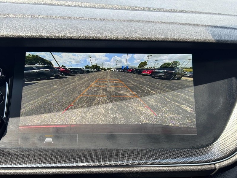 Buick Envision Vehicle Full-screen Gallery Image 21