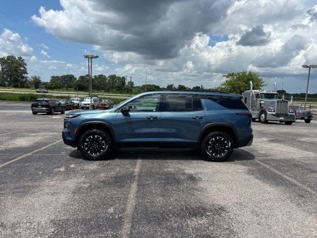 Chevrolet Traverse Vehicle Full-screen Gallery Image 2