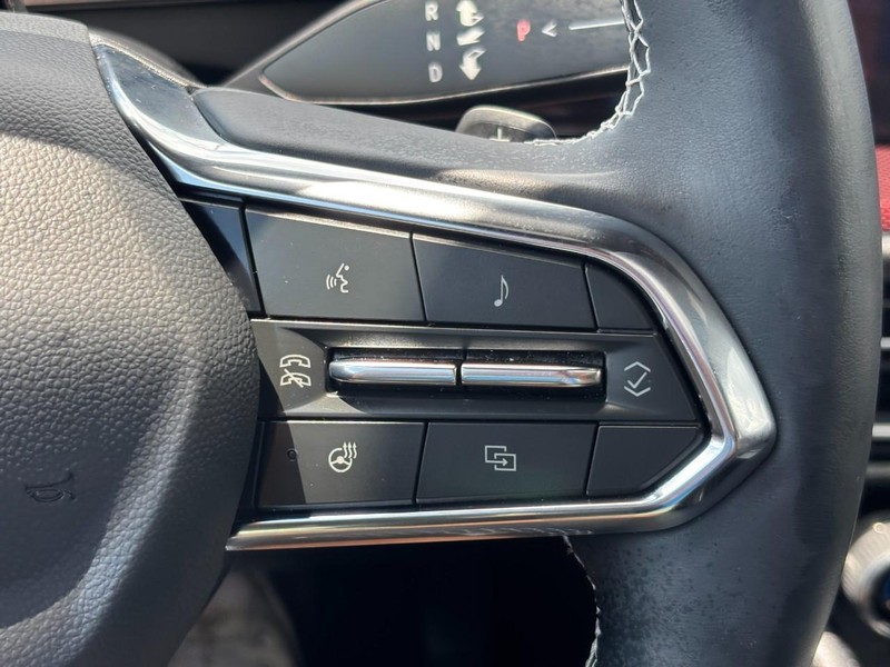 Chevrolet Traverse Vehicle Full-screen Gallery Image 19