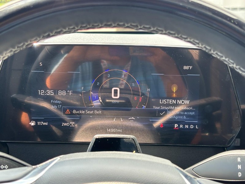 Chevrolet Traverse Vehicle Full-screen Gallery Image 20