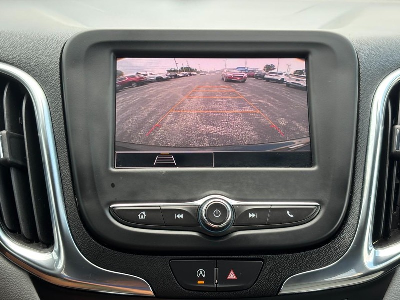 Chevrolet Equinox Vehicle Full-screen Gallery Image 21