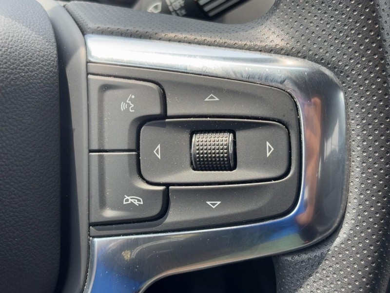 Chevrolet Blazer Vehicle Full-screen Gallery Image 18
