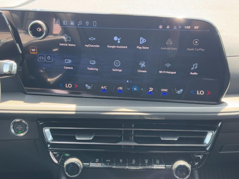 Chevrolet Traverse Vehicle Full-screen Gallery Image 9