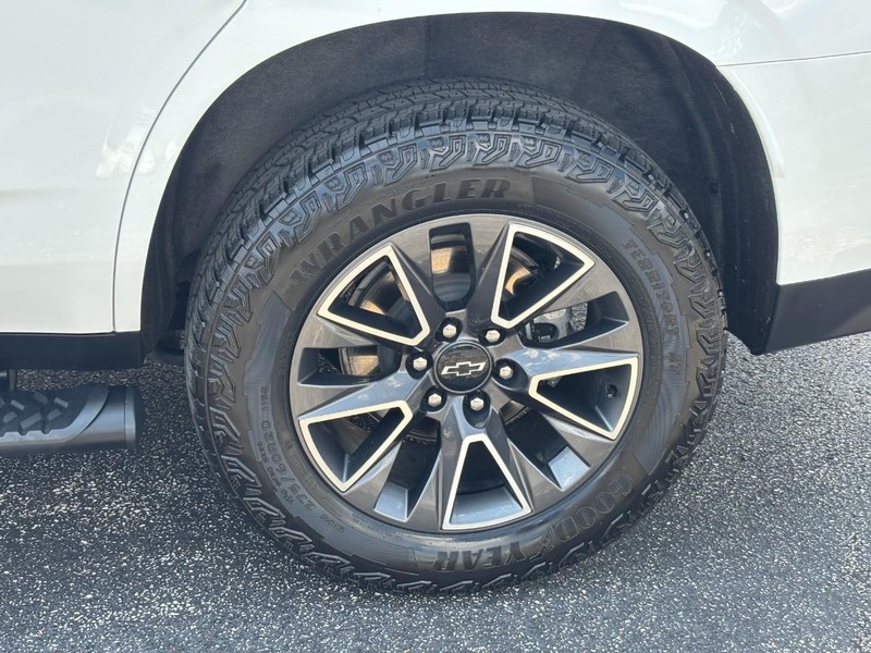 Chevrolet Tahoe Vehicle Full-screen Gallery Image 9