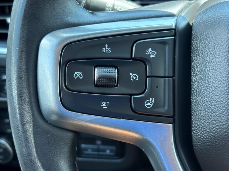 Chevrolet Tahoe Vehicle Full-screen Gallery Image 18
